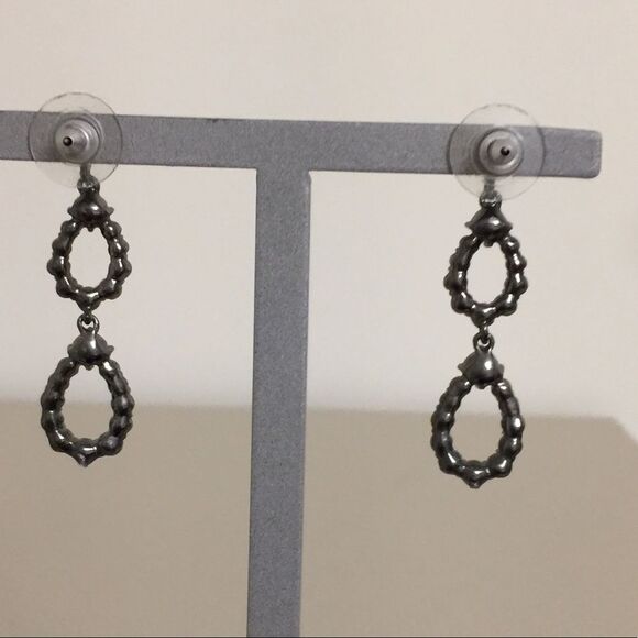 Cache earrings - Picture 5 of 6